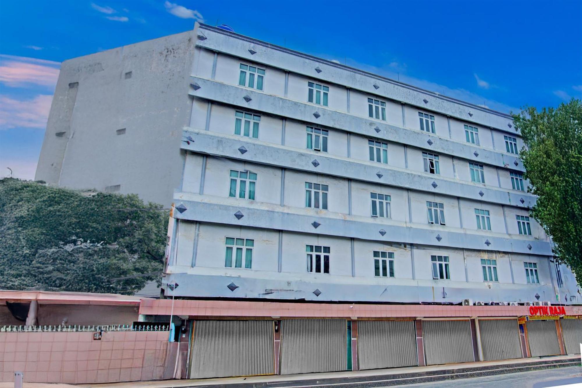 Townhouse Oak Near Jembatan Ampera Formerly Azzura Hotel Palembang
