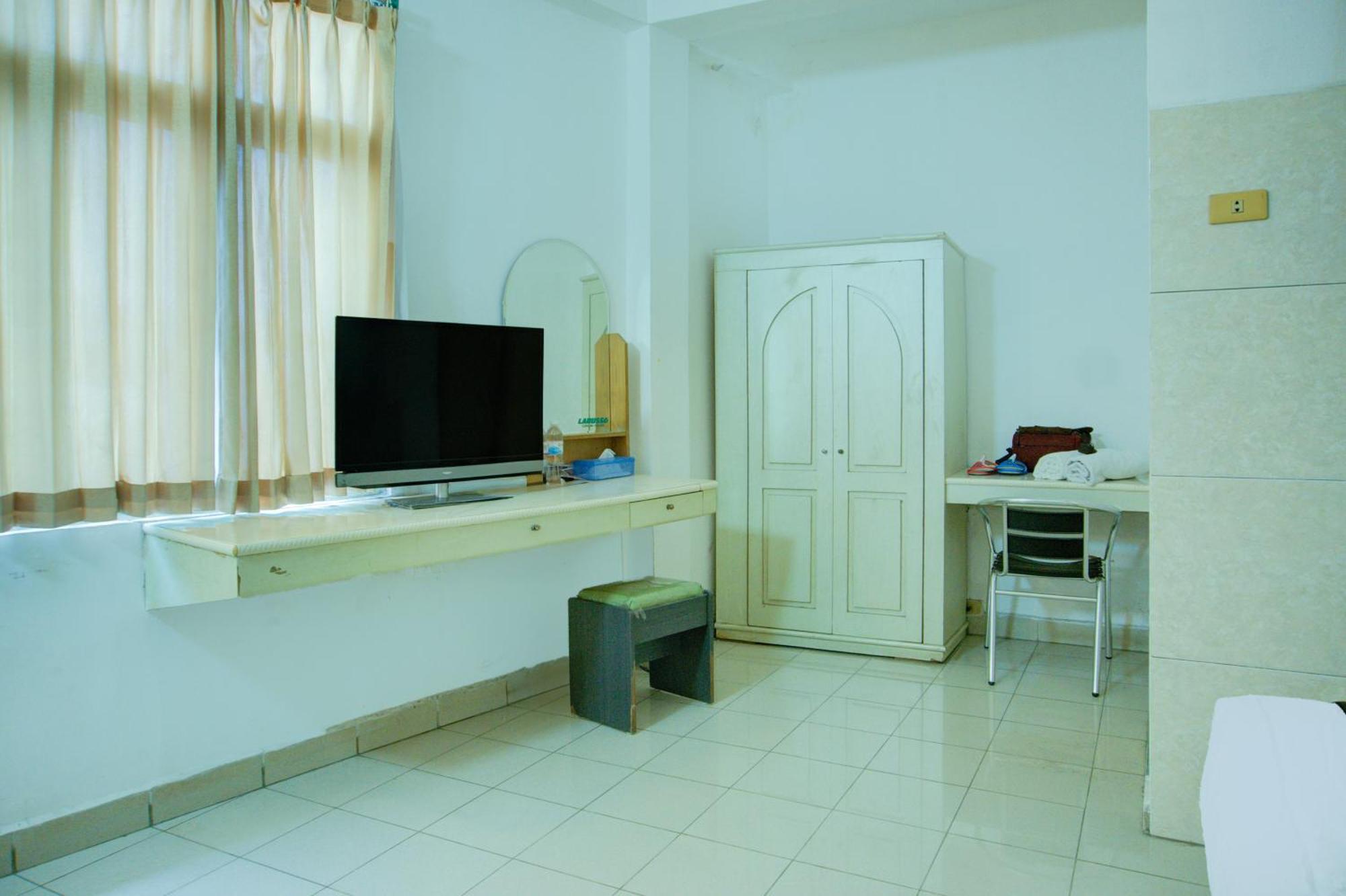 Hotel Townhouse Oak Near Jembatan Ampera Formerly Azzura