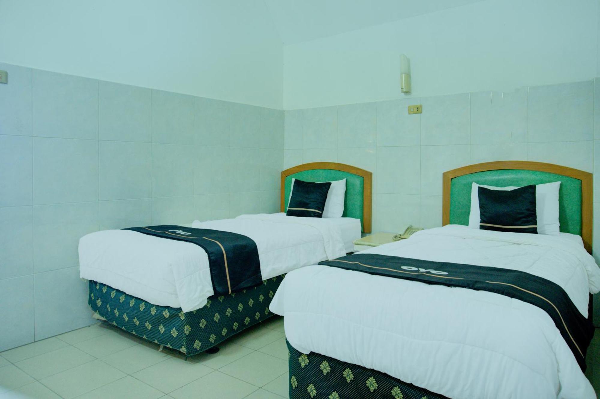Hotel Townhouse Oak Near Jembatan Ampera Formerly Azzura