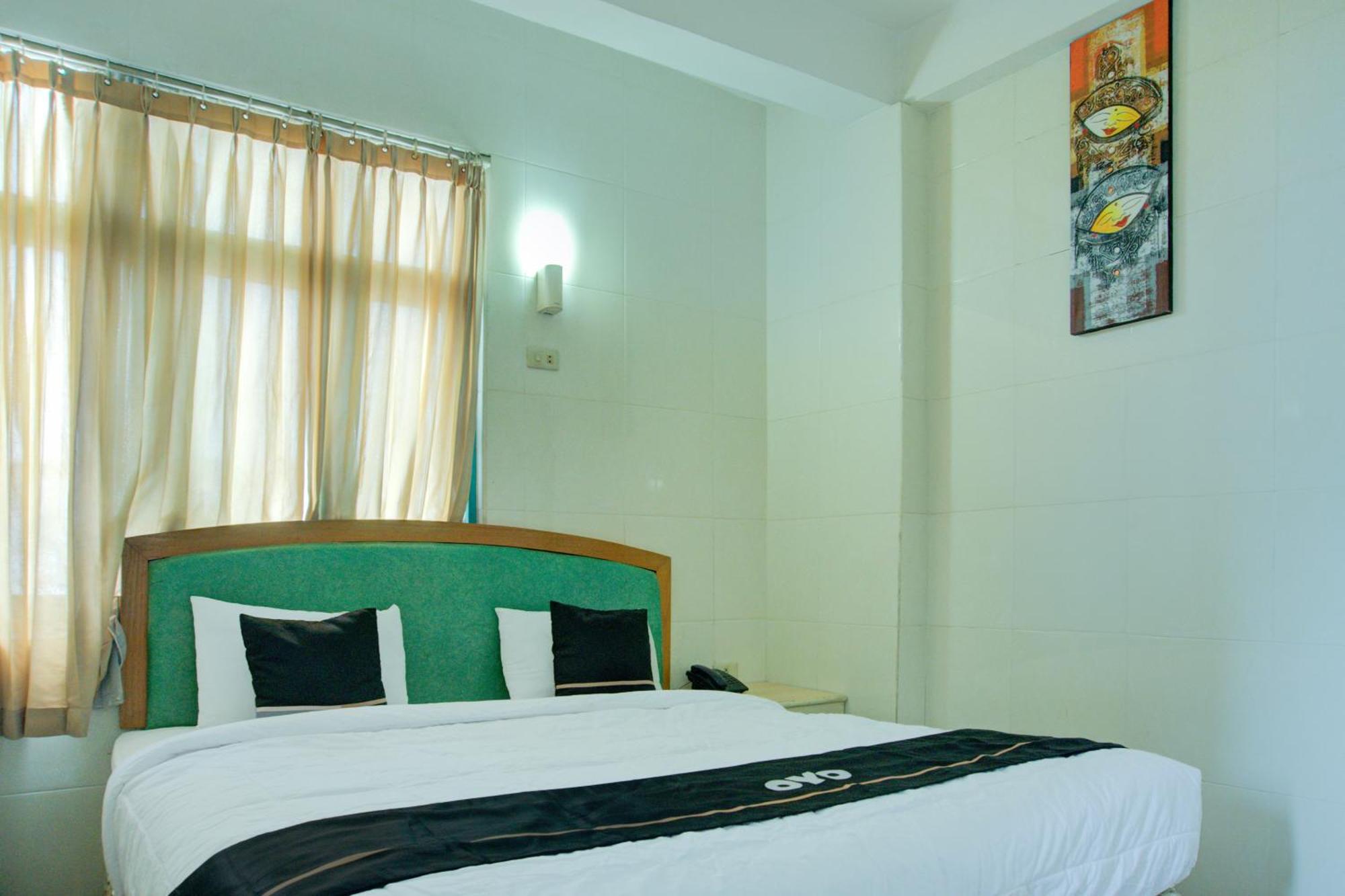 Townhouse Oak Near Jembatan Ampera Formerly Azzura Hotel Palembang