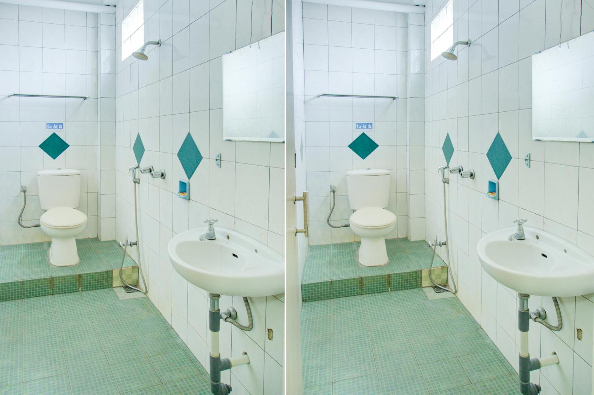 Townhouse Oak Near Jembatan Ampera Formerly Azzura Hotel 2*